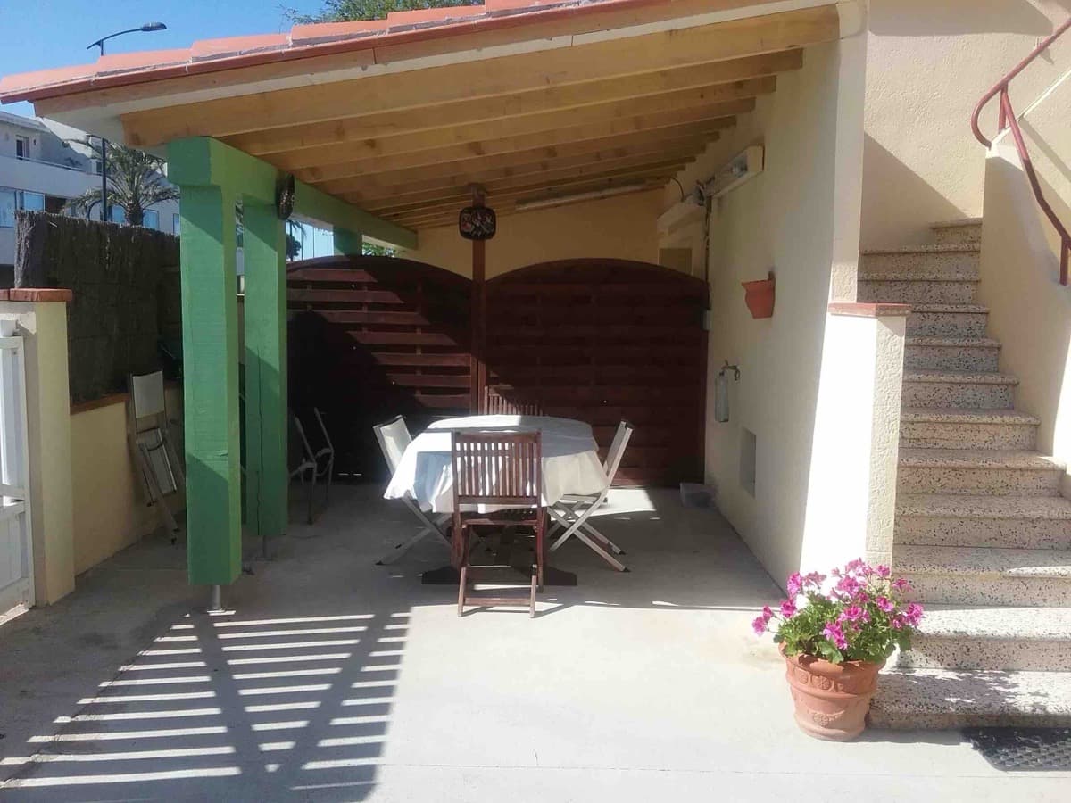 Cour privée 50m² avec barbecue — pavillon Bossuet